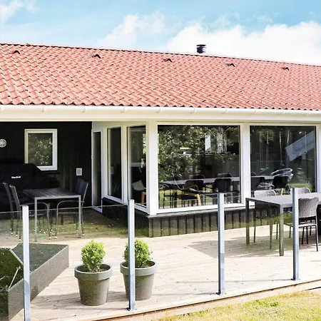 Luxury Retreat In Lonstrup - By Traum
